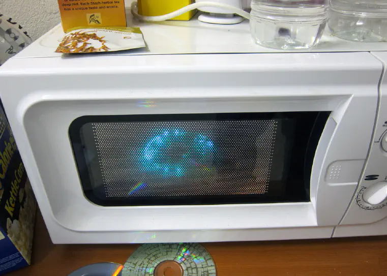Can You Microwave Glass